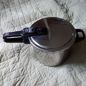 Stainless Steel Pressure Cooker